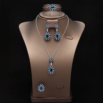 Teardrop-shaped jewelry set